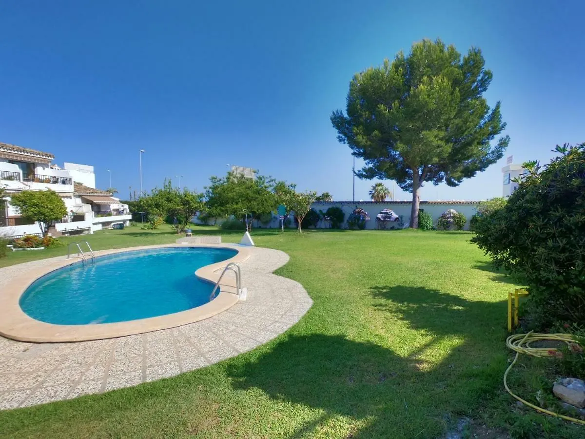 Apartment, 2 Bedrooms, On The Beach, With Pool, Sea Views And Garden -- All Included, Parking & Wifi 贝纳尔马德纳 0*,